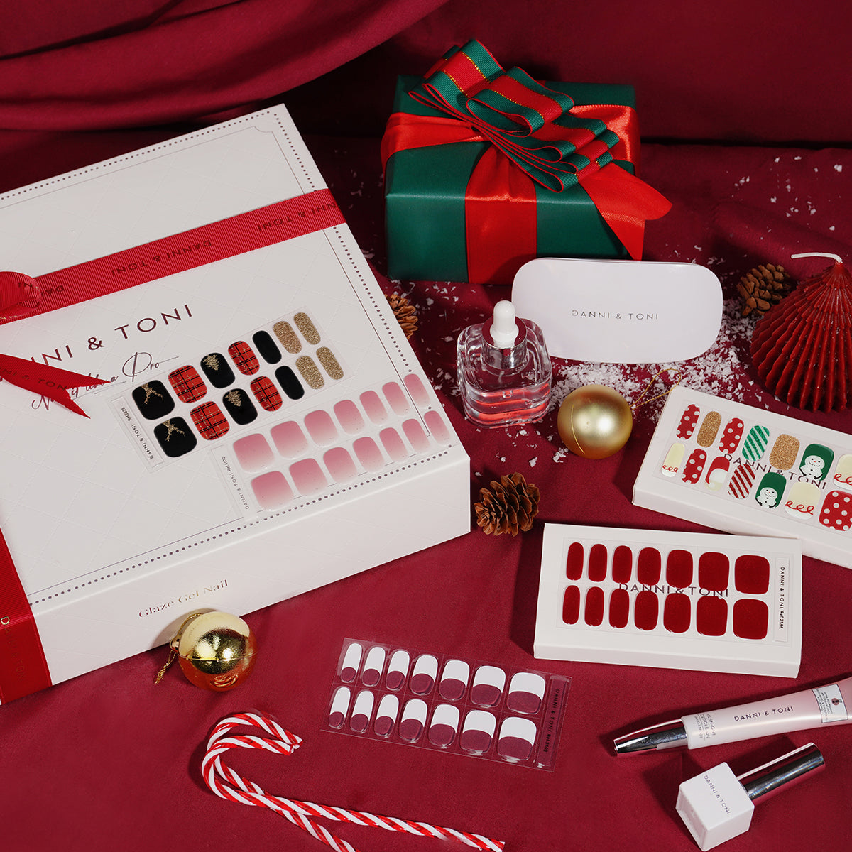 Christmas Wish List Nail Strip Set